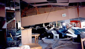 미국 노스리지 지진 천장재 탈락 (1994)